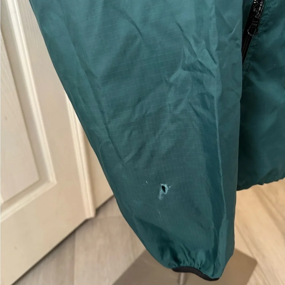 Vntg HELLY HANSEN M Jacket Mens Hooded 1/2 Zip Nylon Windbreaker Pullover Green